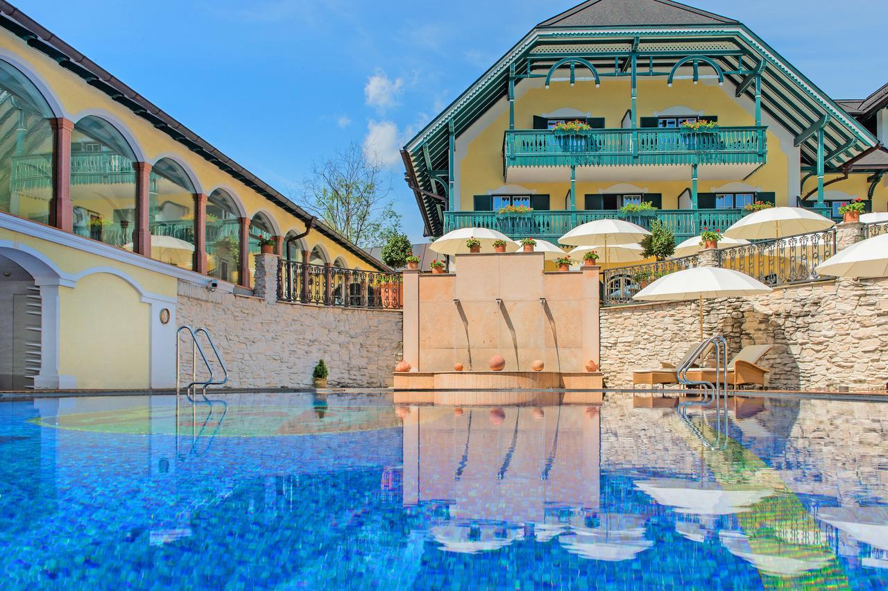 Hotel Friesacher Аниф Екстериор снимка